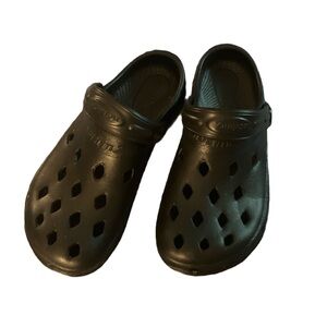 NWOT NOTHINZ SHOES JUNIORS/BIG KID CLOGS | black | Size J6